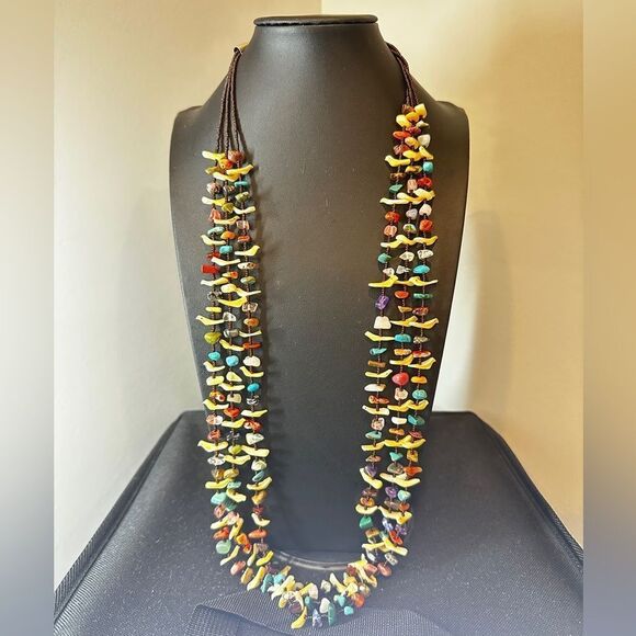 34" Zuni-style fetish, 3-strand, multi-chip stone and seed bead necklace! - Picture 10 of 12